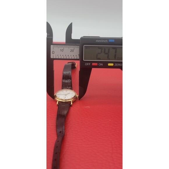 Hamilton Registered Edition Ladys Watch - 6208 . main image 8